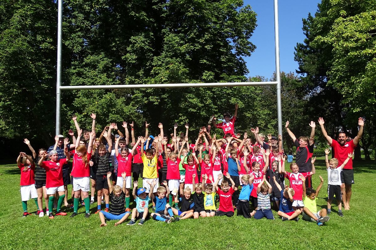 Erstes gemeinsames Training der Rugby Jugend RLP Erstes gemeinsames Training der Rugby Jugend RLP