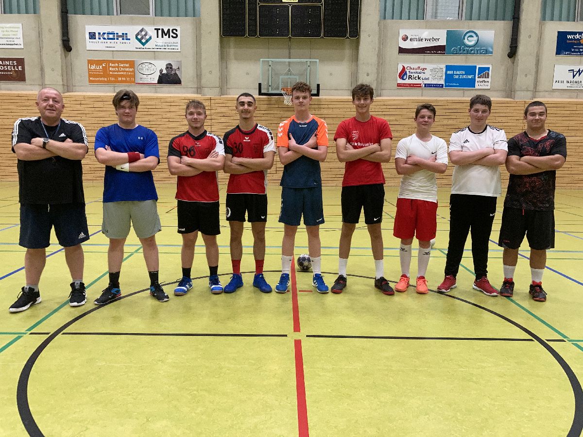 Eis U21 Hären, mat hirem neien Trainer: Gregor PIETRASIK Eis U21 Hären, mat hirem neien Trainer: Gregor PIETRASIK