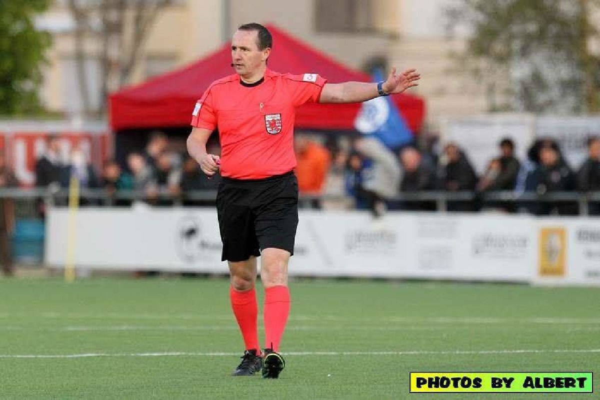 Merci un eisen Arbitter Alex Krüger Merci un eisen Arbitter Alex Krüger