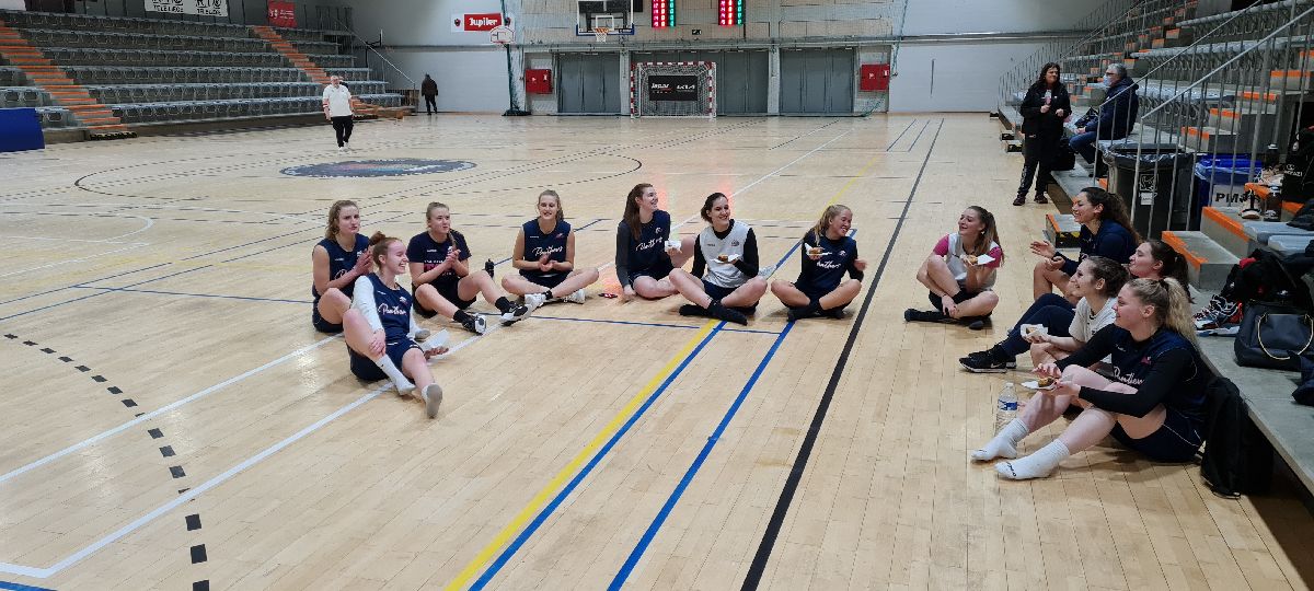 Les Panthers ont fêté l anniversaire de Suzy : 18 ans !!!!!