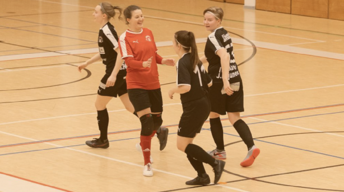  P17 Futsal-Liigassa ja Naisten Futsal-Ykkösessä Mäxien porukat parketilla tulevana sunnuntaina