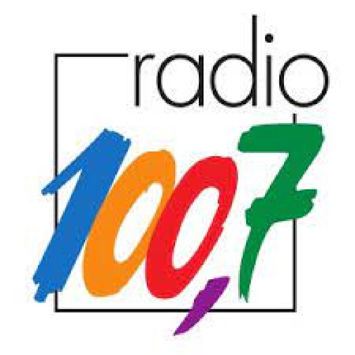 de Radio 100,7 op Besuch an der Coque beim DëschTennis