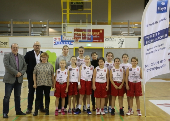 Nei Uniforme vum FOYER fir d'Poussines-Equipe Nei Uniforme vum FOYER fir d'Poussines-Equipe