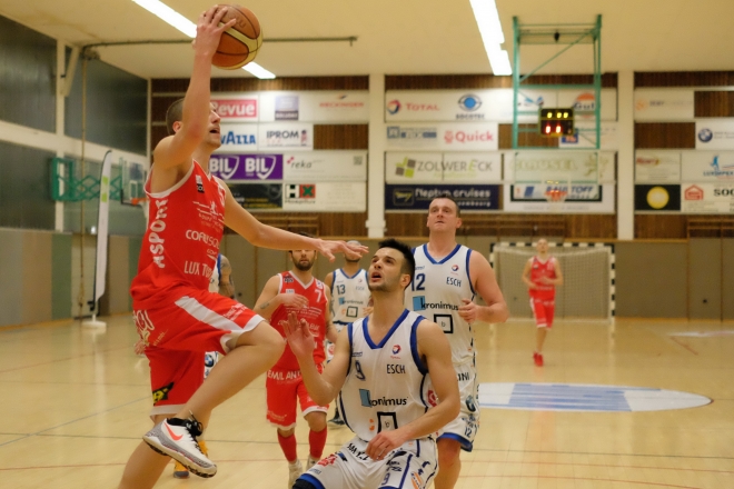 Clancy Rugg 31, Tom Welter 25 Punkten Clancy Rugg 31, Tom Welter 25 Punkten