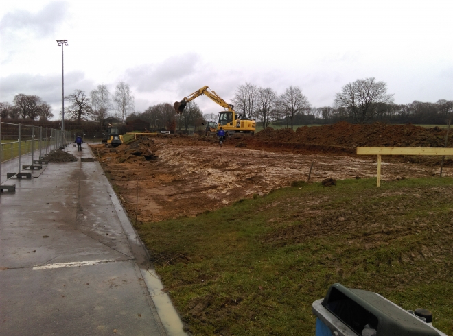 Déi nei Tribün: D'Aarbechten hunn ugefaang!