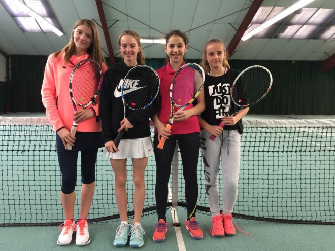 Felicitatiounen un eis U14 Meedercher