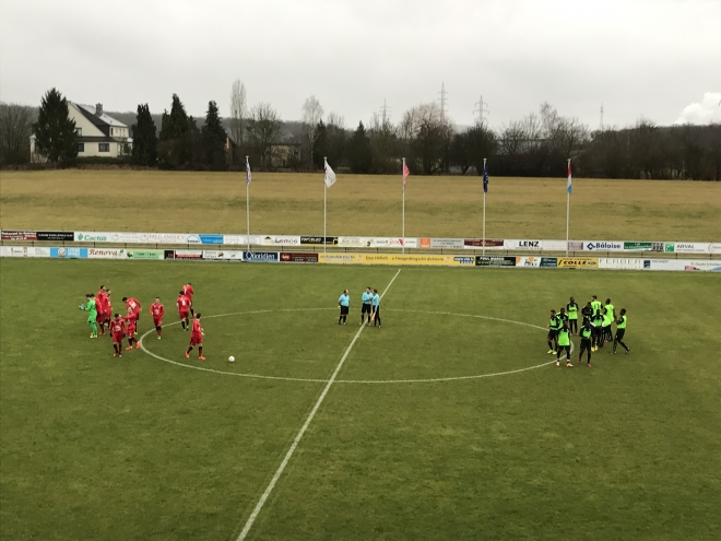 Testmatch U.N. Käerjéng '97 - EFC Paris (F)