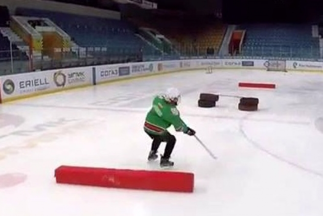 How  8 years old player trains in Russia 