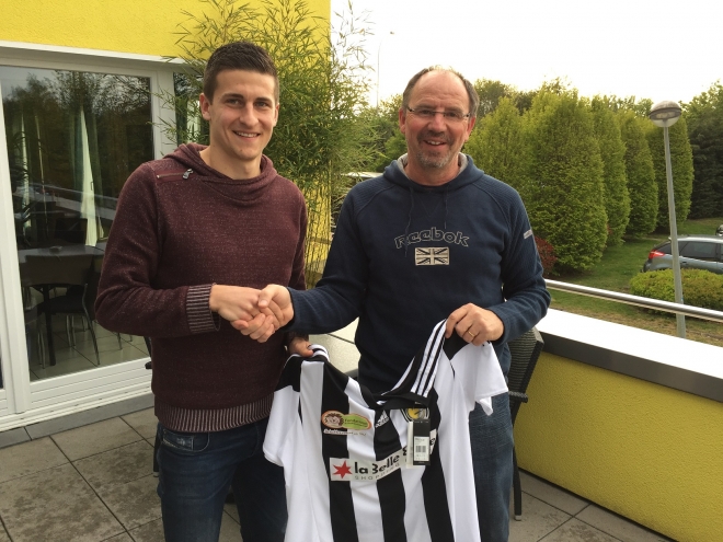 DE JOHANNES STEINBACH ËNNERSCHREIWT OP DER JEUNESSE