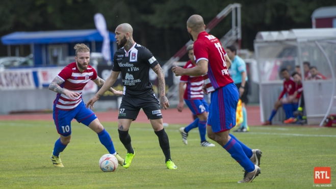 Déifferdeng spillt nëmme gläich